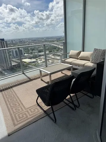 851 NE 1st Avenue Miami FL 33132
