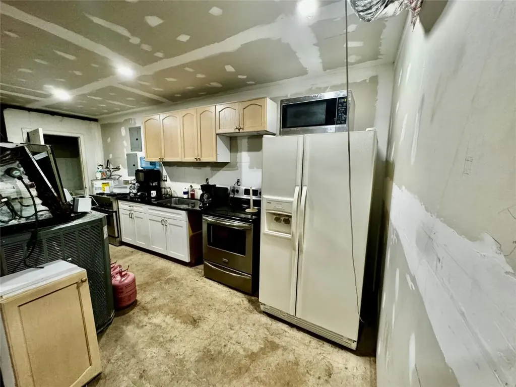 1791 Blount Road Pompano Beach FL 33069