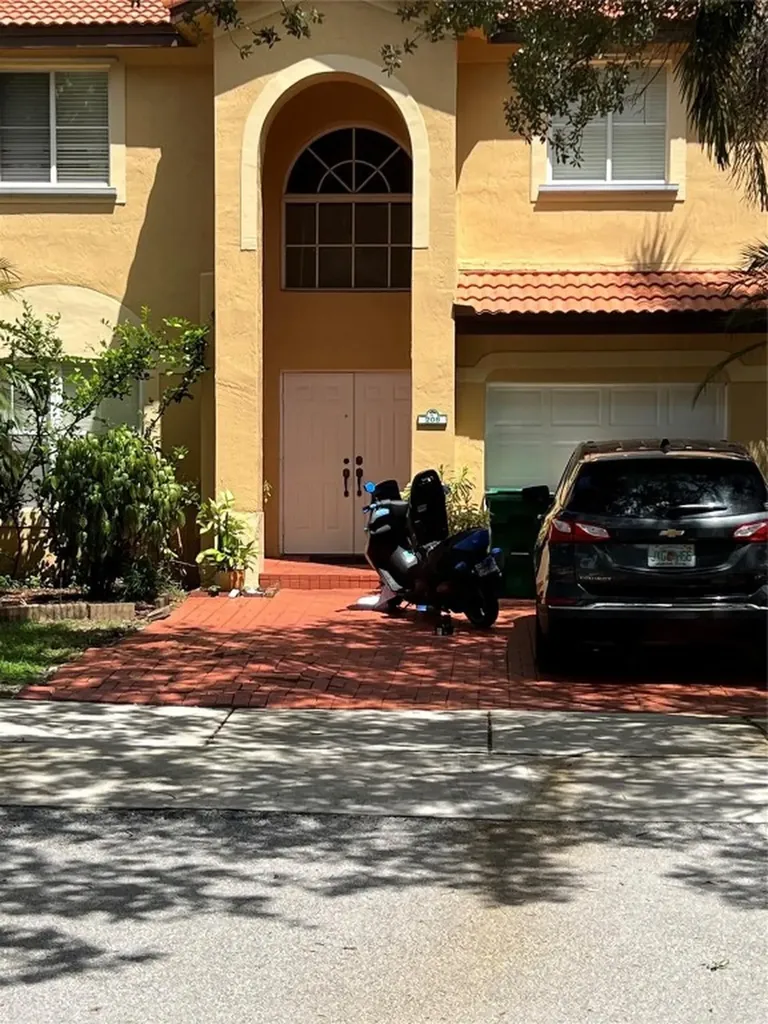 Davie FL 33325