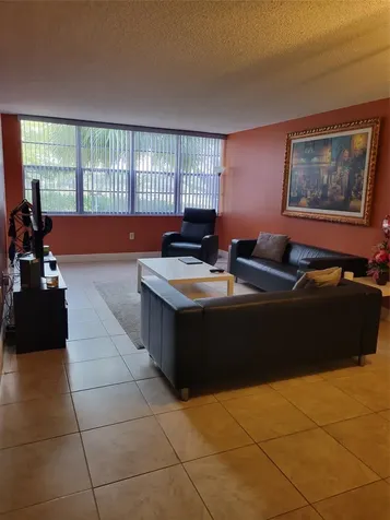1400 Saint Charles Place Pembroke Pines FL 33026