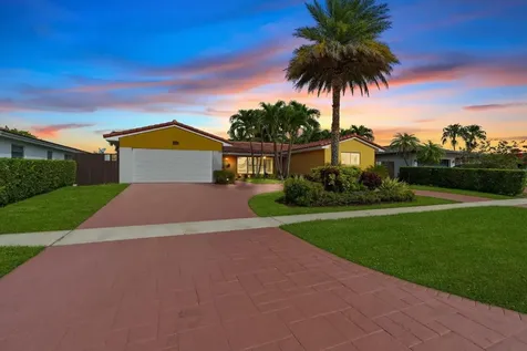 4711 Cleveland Street Hollywood FL 33021
