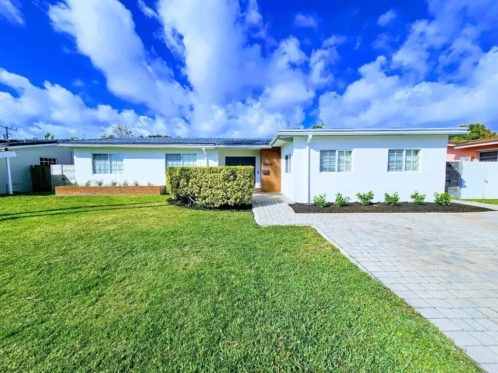 19450 NE 19th Court Miami FL 33179