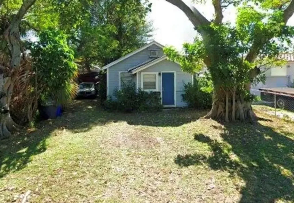 1846 Dixieanna Street Hollywood FL 33020
