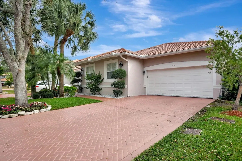 7852 NW 62nd Terrace Parkland FL 33067