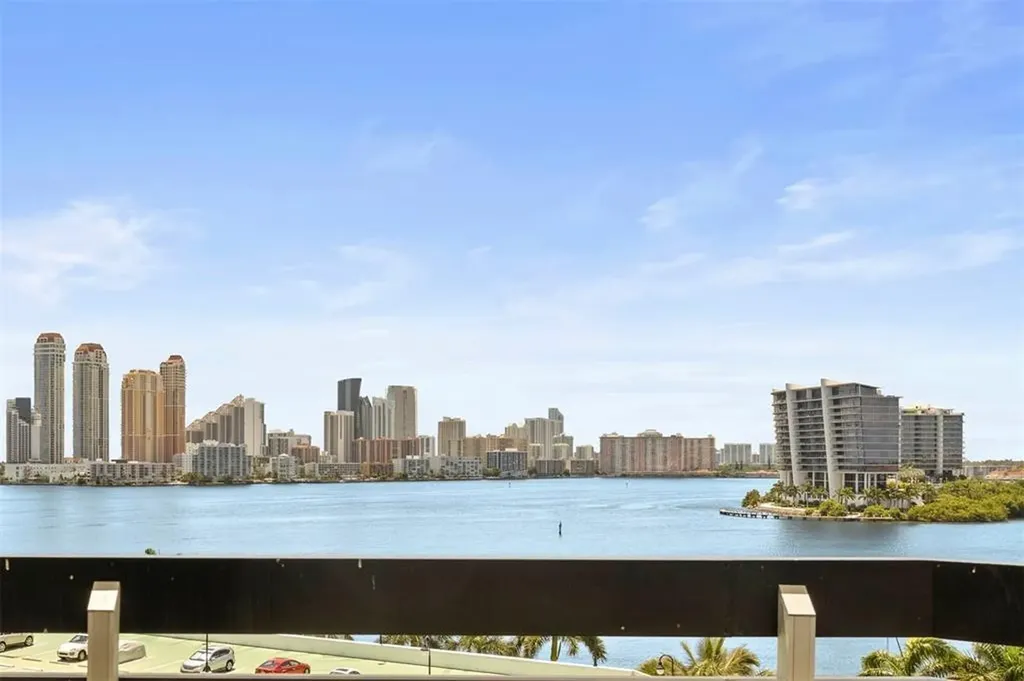 3530 Mystic Pointe Drive Aventura FL 33180