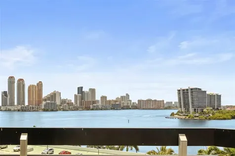 3530 Mystic Pointe Drive Aventura FL 33180