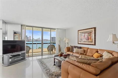 3530 Mystic Pointe Drive Aventura FL 33180