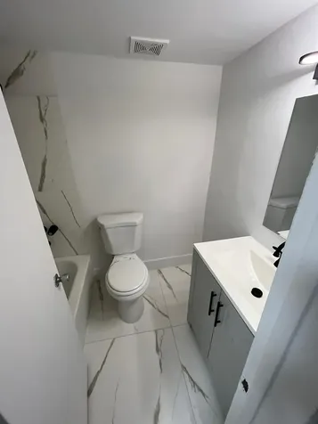 1000 NW 95th Terrace Miami FL 33150