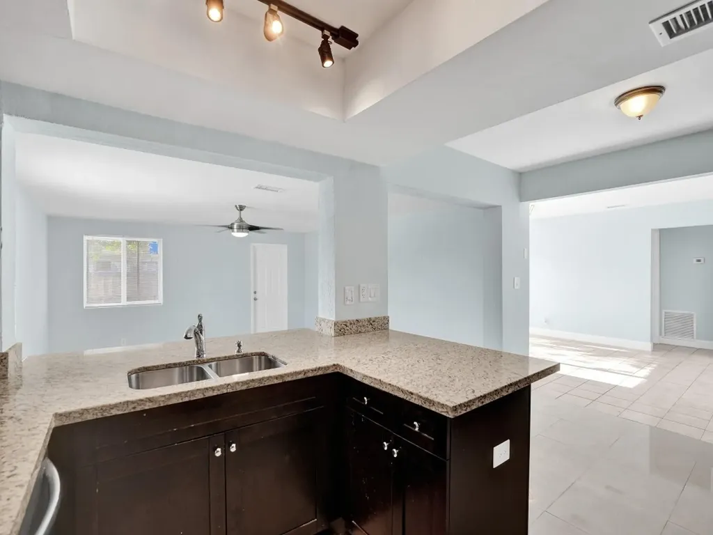 8205 NW 71st Avenue Tamarac FL 33321