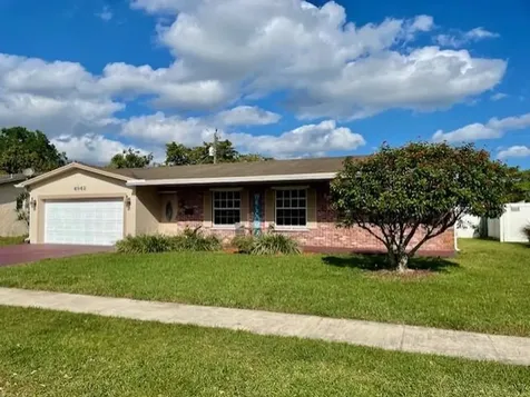 4942 SW 90th Way Cooper City FL 33328