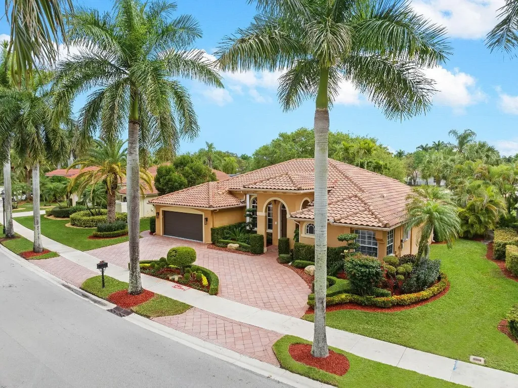 2514 Golf View Drive Weston FL 33327