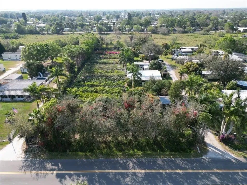 3321 38th Avenue Okeechobee FL 34974