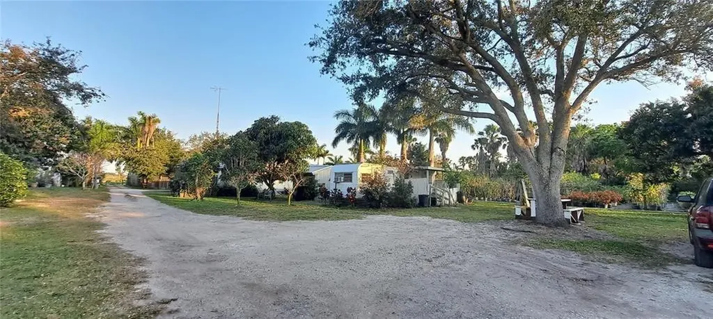 3321 38th Avenue Okeechobee FL 34974