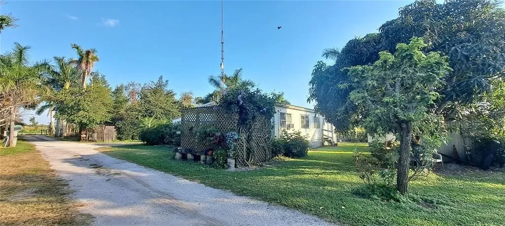 3321 38th Avenue Okeechobee FL 34974