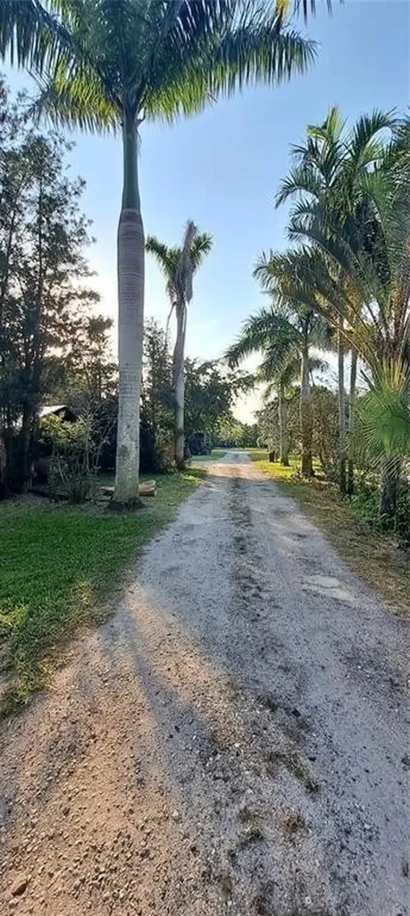 3321 38th Avenue Okeechobee FL 34974