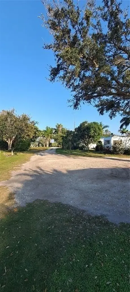 3321 38th Avenue Okeechobee FL 34974