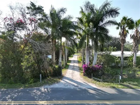 3321 38th Avenue Okeechobee FL 34974