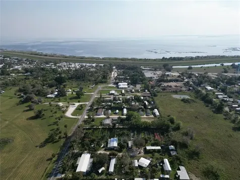 3321 38th Avenue Okeechobee FL 34974