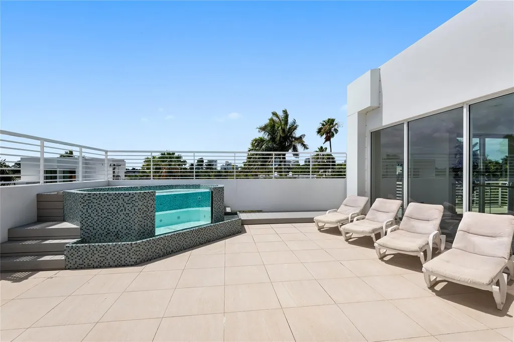 500 Isle Of Capri Drive Fort Lauderdale FL 33301