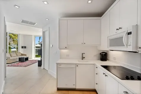 500 Isle Of Capri Drive Fort Lauderdale FL 33301