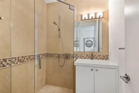 500 Isle Of Capri Drive Fort Lauderdale FL 33301