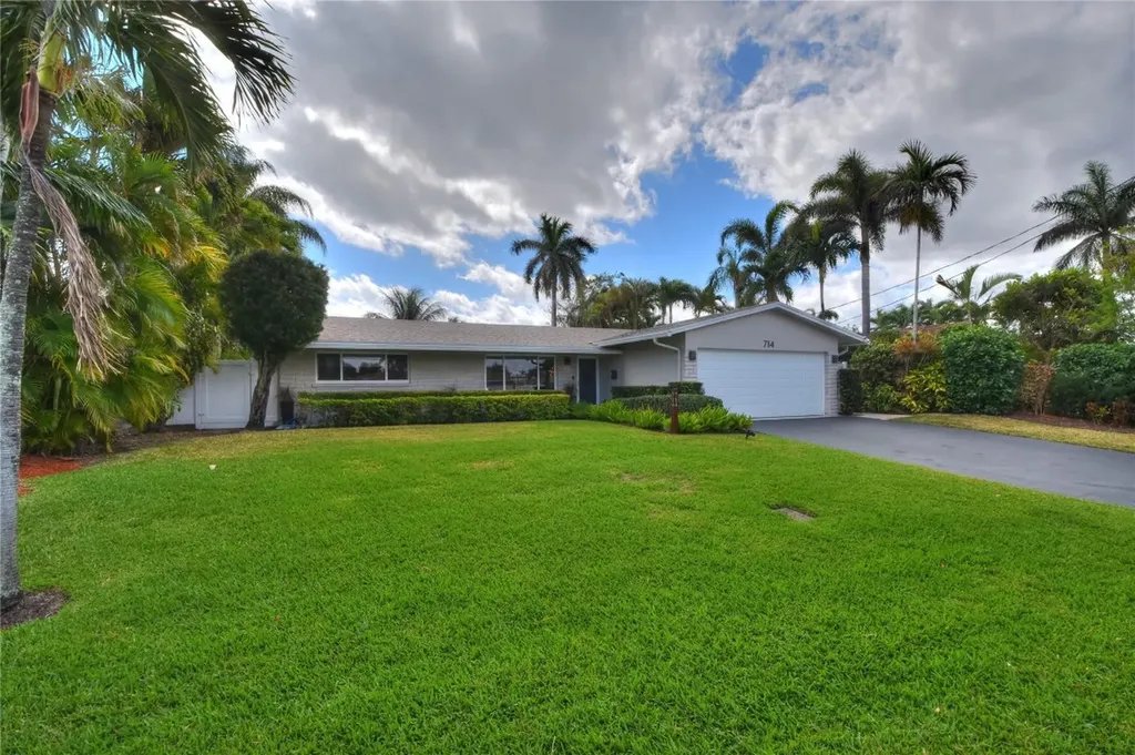 714 SE 7th Avenue Pompano Beach FL 33060