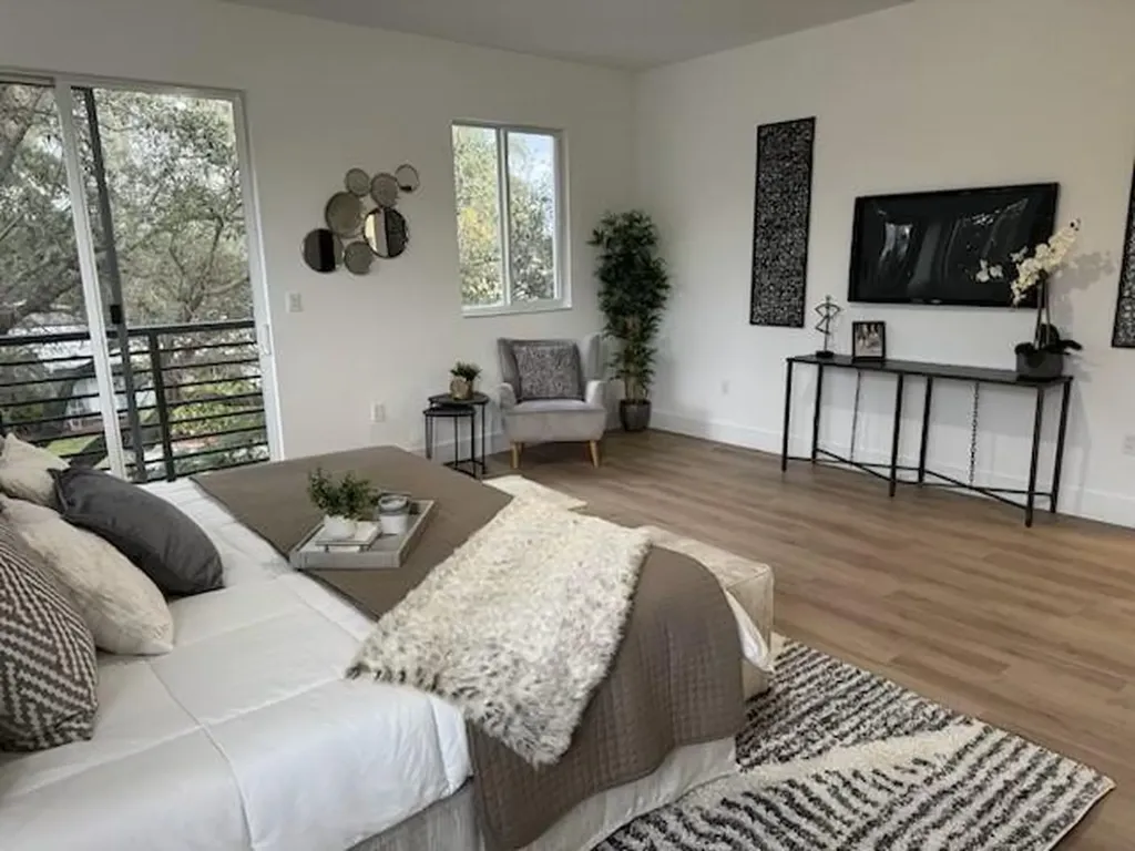 400 SE 22nd Street Fort Lauderdale FL 33316
