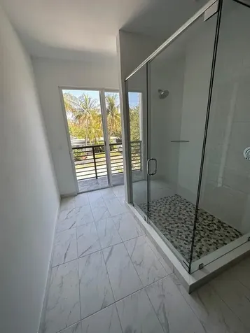 400 SE 22nd Street Fort Lauderdale FL 33316