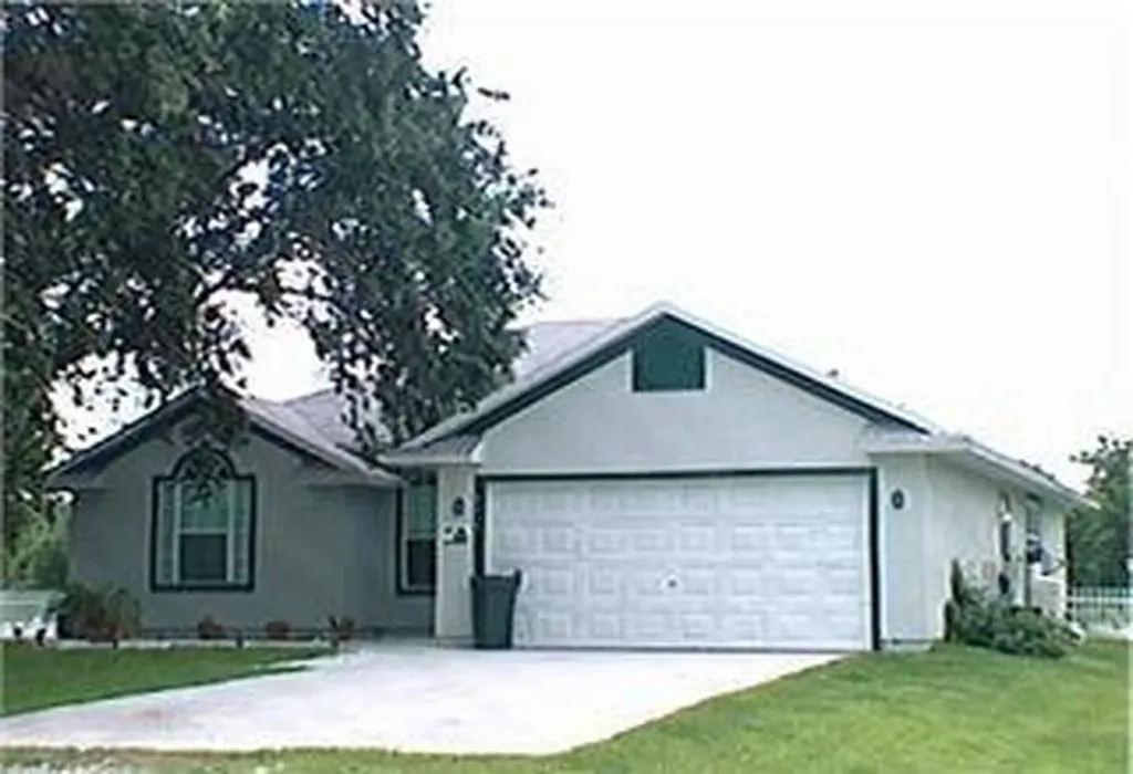 8436 98th Court Vero Beach FL 32967