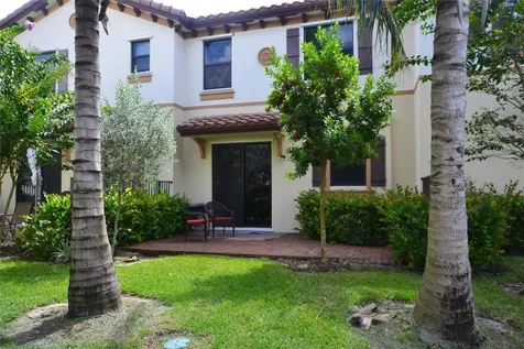 6973 Halton Park Lane Coconut Creek FL 33073