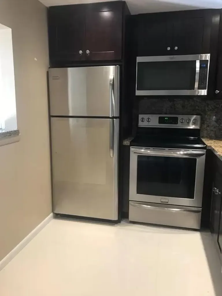 21 Dorset A Boca Raton FL 33434