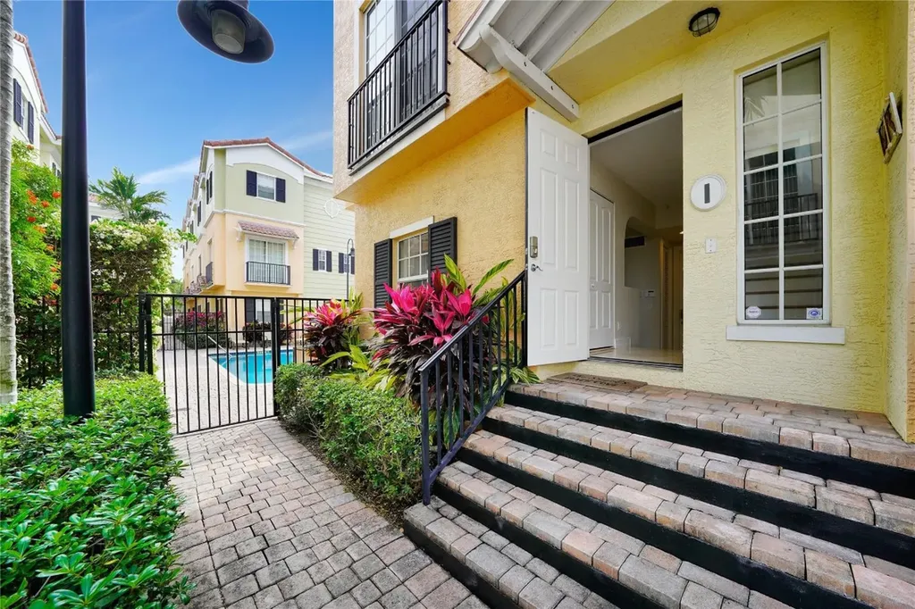 150 NE 6th Avenue Delray Beach FL 33483