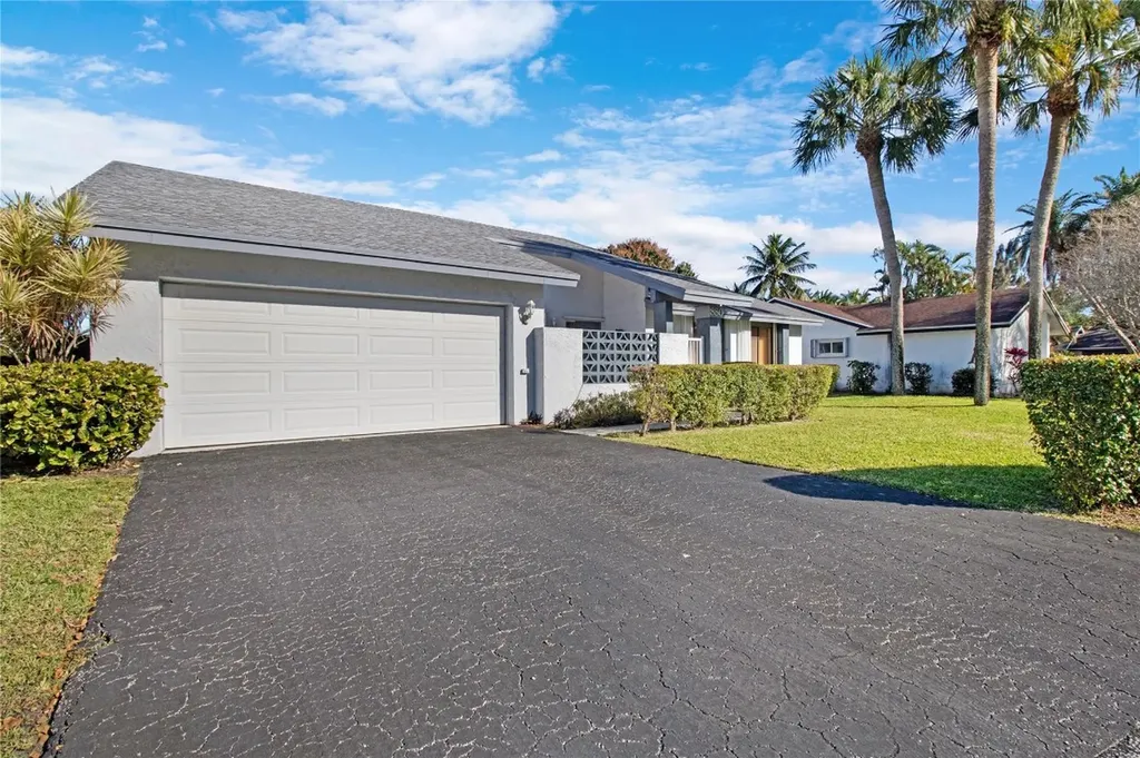 880 SW 55th Avenue Margate FL 33068