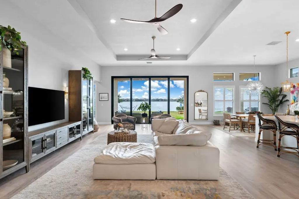 9270 W Parkland Bay Trail Parkland FL 33076