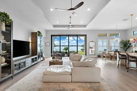9270 W Parkland Bay Trail Parkland FL 33076