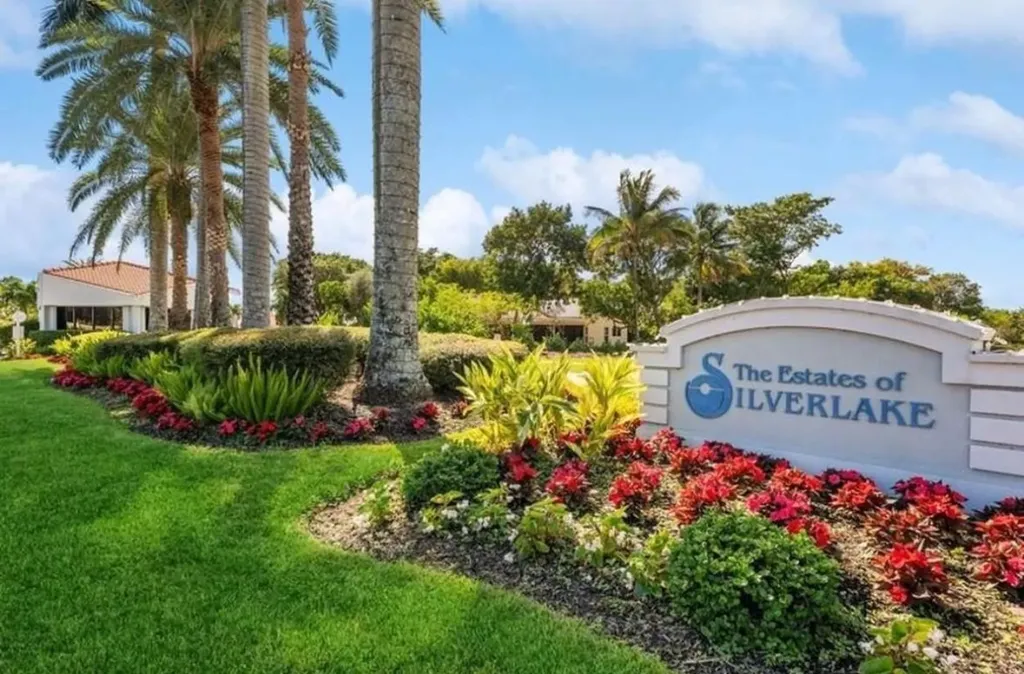 2318 SW 23rd Cranbrook Drive Boynton Beach FL 33436