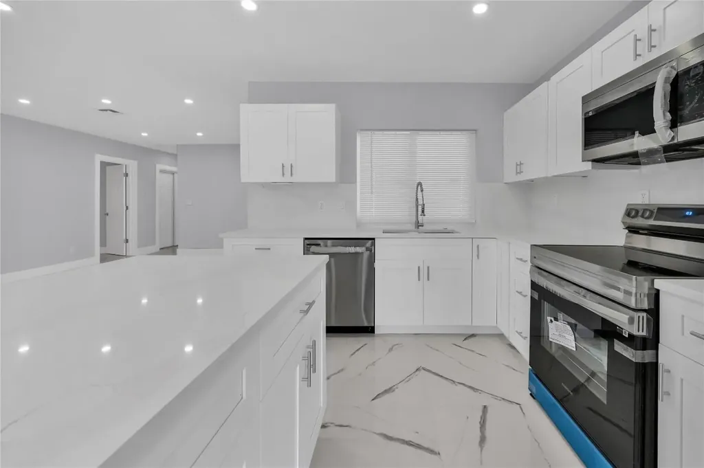 9500 NW 37th Court Coral Springs FL 33065