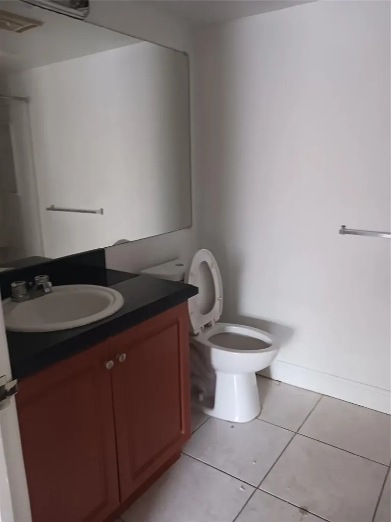 8307 Coral Lake Manor Coral Springs FL 33065