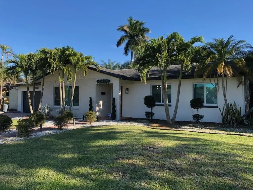 7050 SW 8th Court Plantation FL 33317