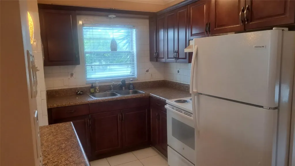 2851 E Golf Boulevard Pompano Beach FL 33064