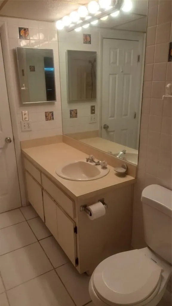 2851 E Golf Boulevard Pompano Beach FL 33064