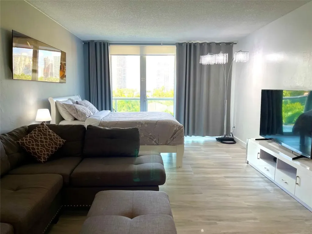 19370 Collins Avenue Sunny Isles Beach FL 33160