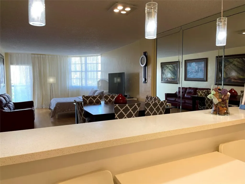 19370 Collins Avenue Sunny Isles Beach FL 33160