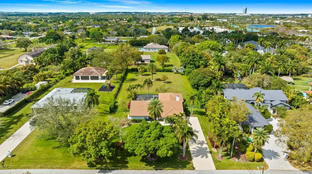 1331 NW 116th Avenue Plantation FL 33323