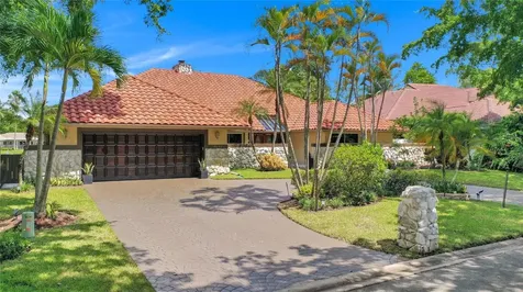 10263 Vestal Manor Coral Springs FL 33071