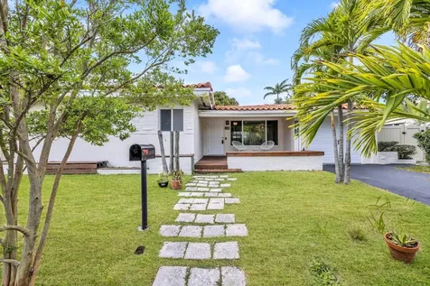 4739 NE 17th Avenue Oakland Park FL 33334