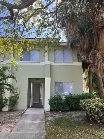 167 Hidden Court Road Hollywood FL 33023