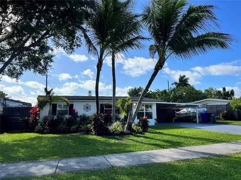 5936 N Farragut Drive Hollywood FL 33021