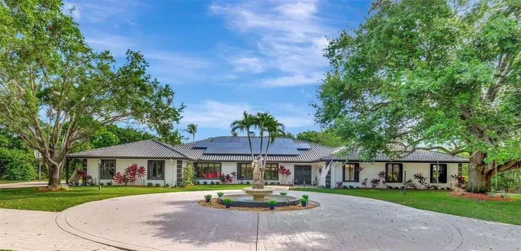 10300 Prestwick Road Boynton Beach FL 33436