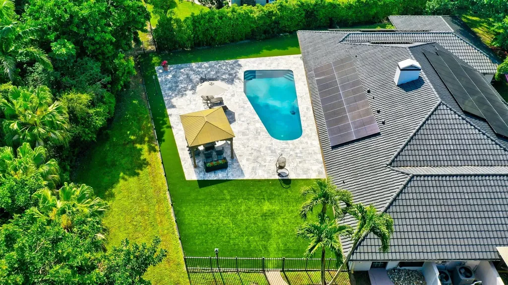 10300 Prestwick Road Boynton Beach FL 33436